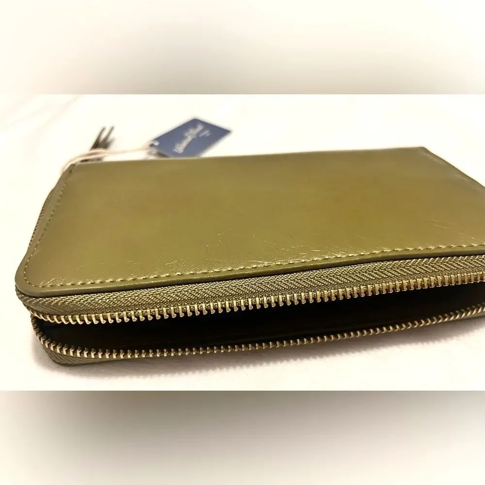 Universal Thread chic olive